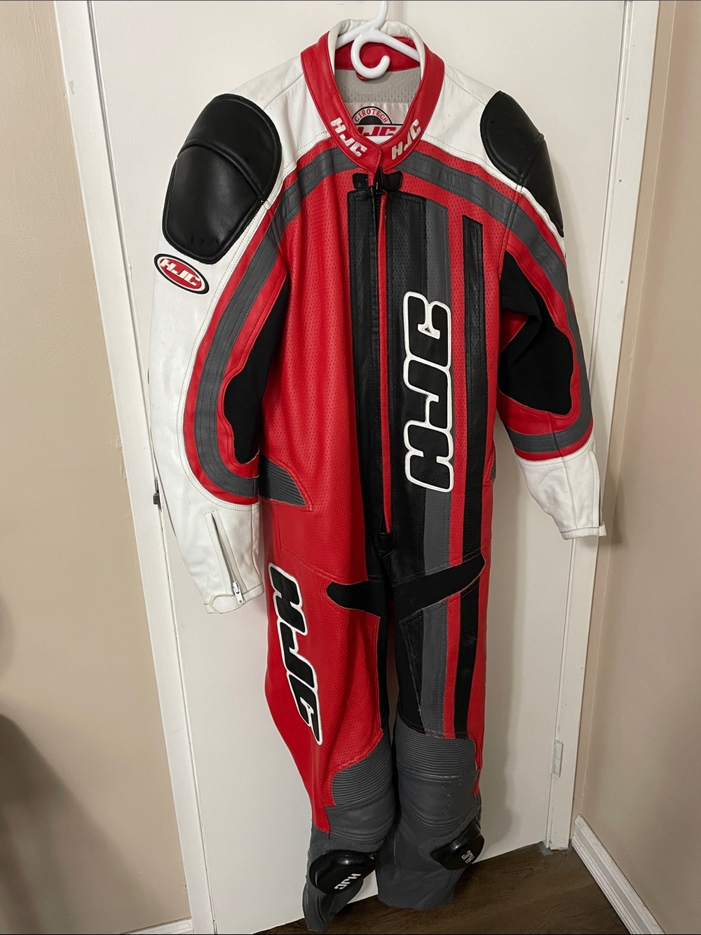 HJC Red/White/Black/Grey One Piece Leather Motorcycle Racing Suit Size 44
